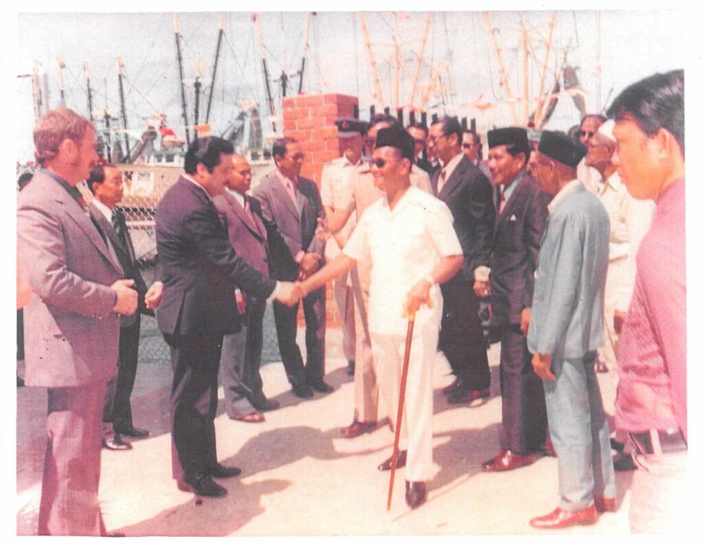 King John de Mariveles is greeted by the Chief Minister of Sabah